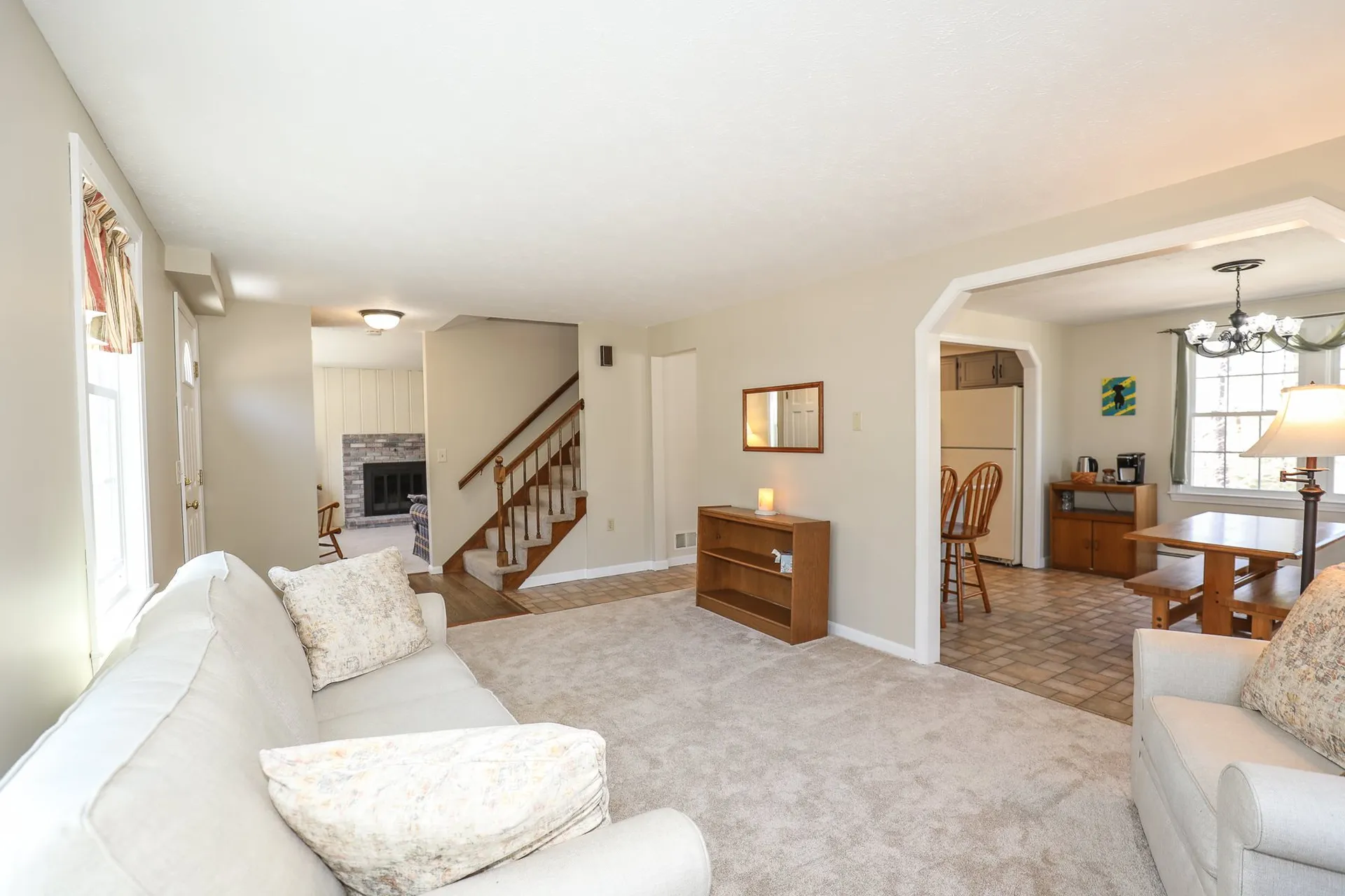 15 Davis Drive Londonderry NH 03053
