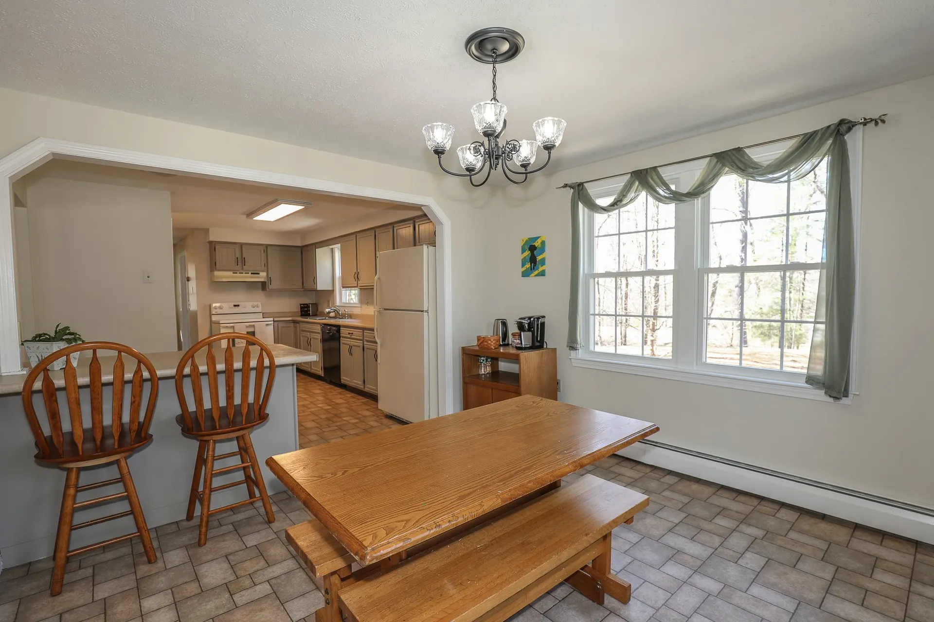 15 Davis Drive Londonderry NH 03053