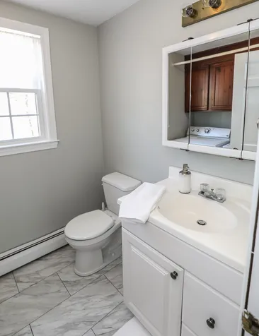 15 Davis Drive Londonderry NH 03053