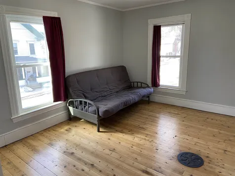 186 Mount Pleasant Street St. Johnsbury VT 05819-1136