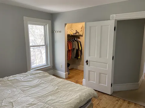186 Mount Pleasant Street St. Johnsbury VT 05819-1136