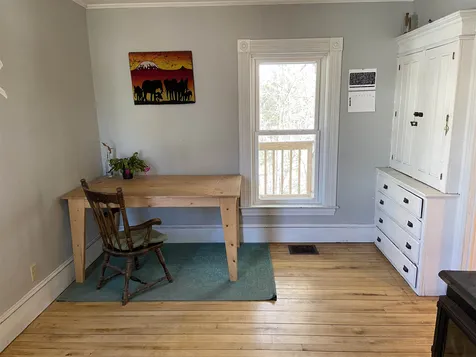 186 Mount Pleasant Street St. Johnsbury VT 05819-1136