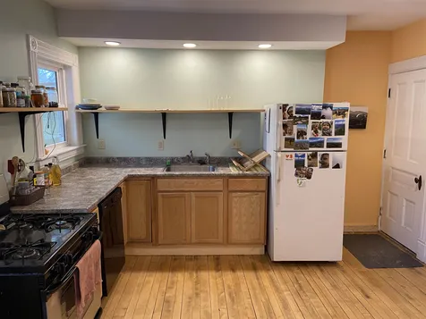 186 Mount Pleasant Street St. Johnsbury VT 05819-1136