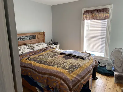 186 Mount Pleasant Street St. Johnsbury VT 05819-1136