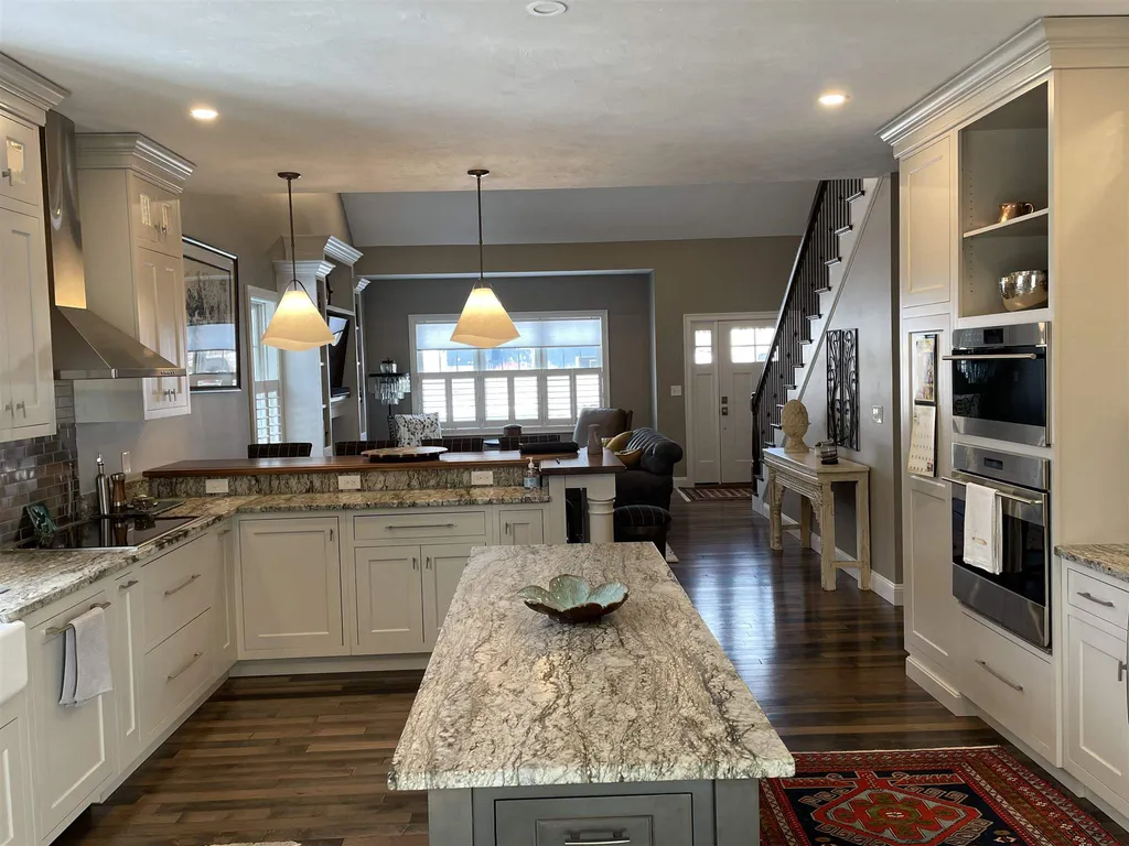 16 Chadwick Circle Windham NH 03087