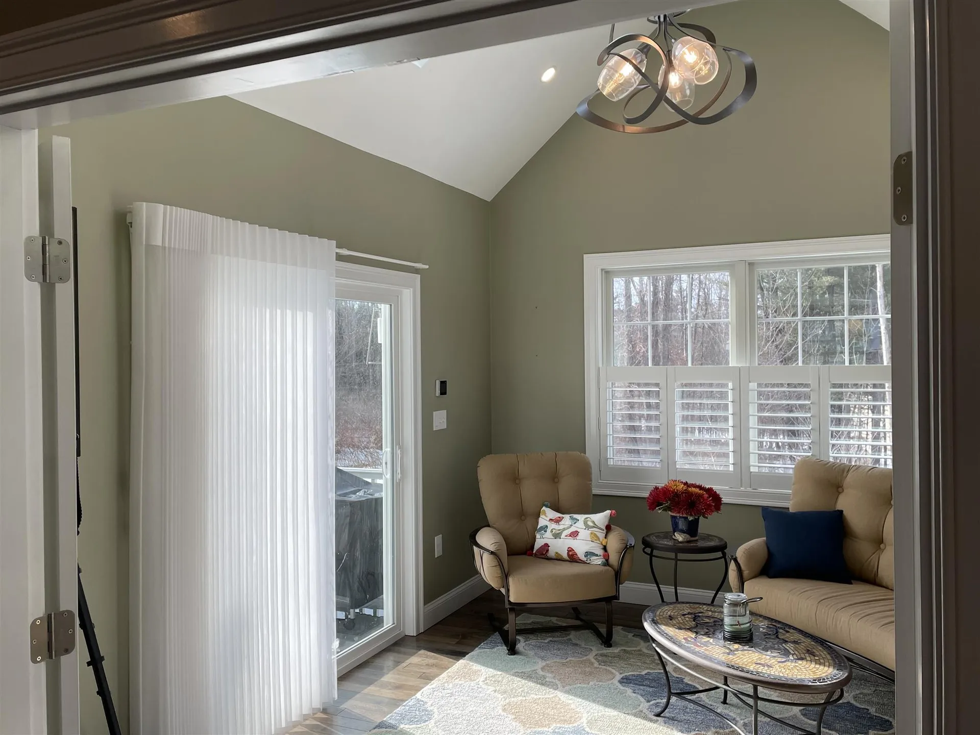 16 Chadwick Circle Windham NH 03087