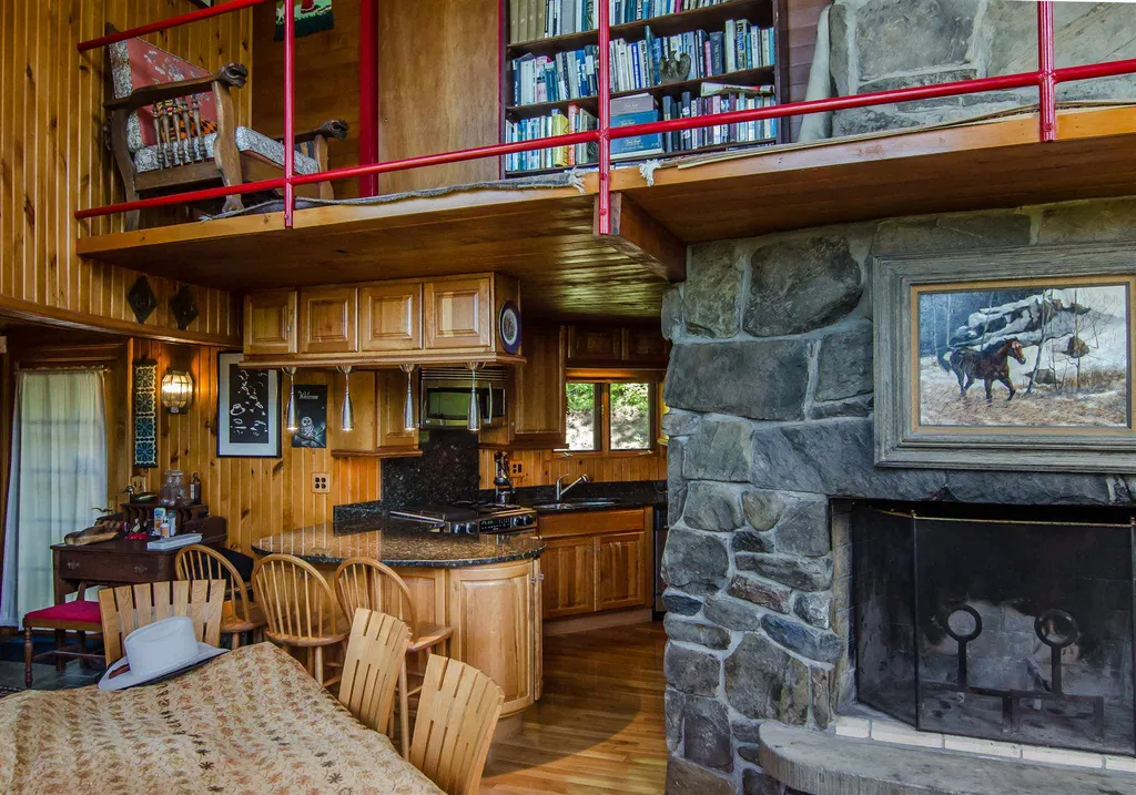 1809 Beaver Meadow Road Vershire VT 05079