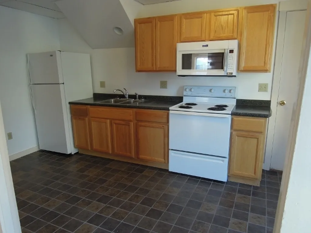 5&9 Merchant Street Walpole NH 03609