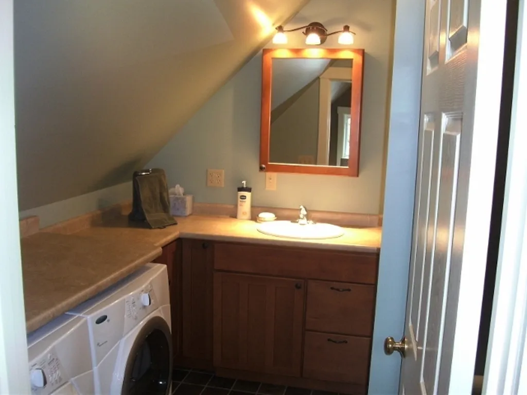 5&9 Merchant Street Walpole NH 03609