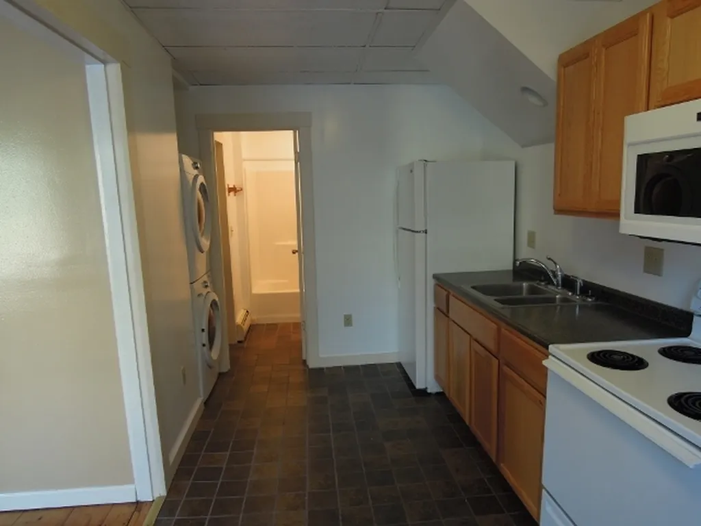 5&9 Merchant Street Walpole NH 03609
