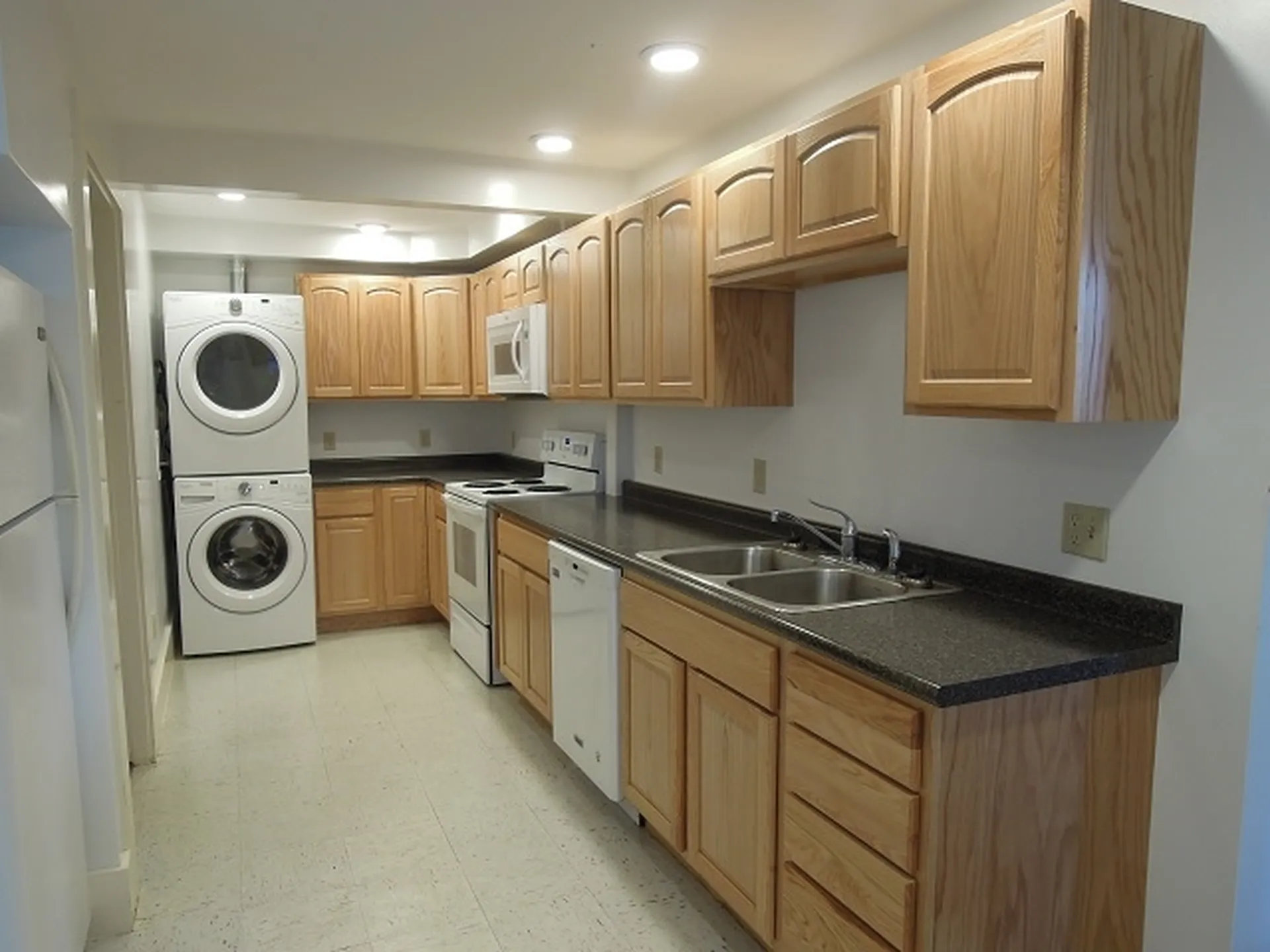 5&9 Merchant Street Walpole NH 03609