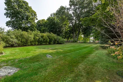 8 Crockett Street Rochester NH 03867