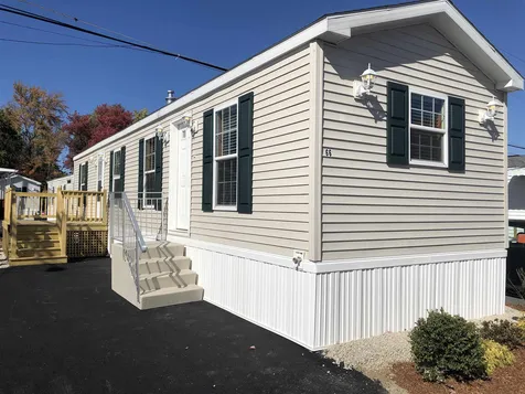 40 Brookwood Drive Salem NH 03079
