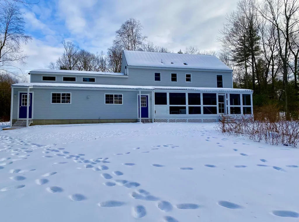 38 Woodland Road Vernon VT 05354