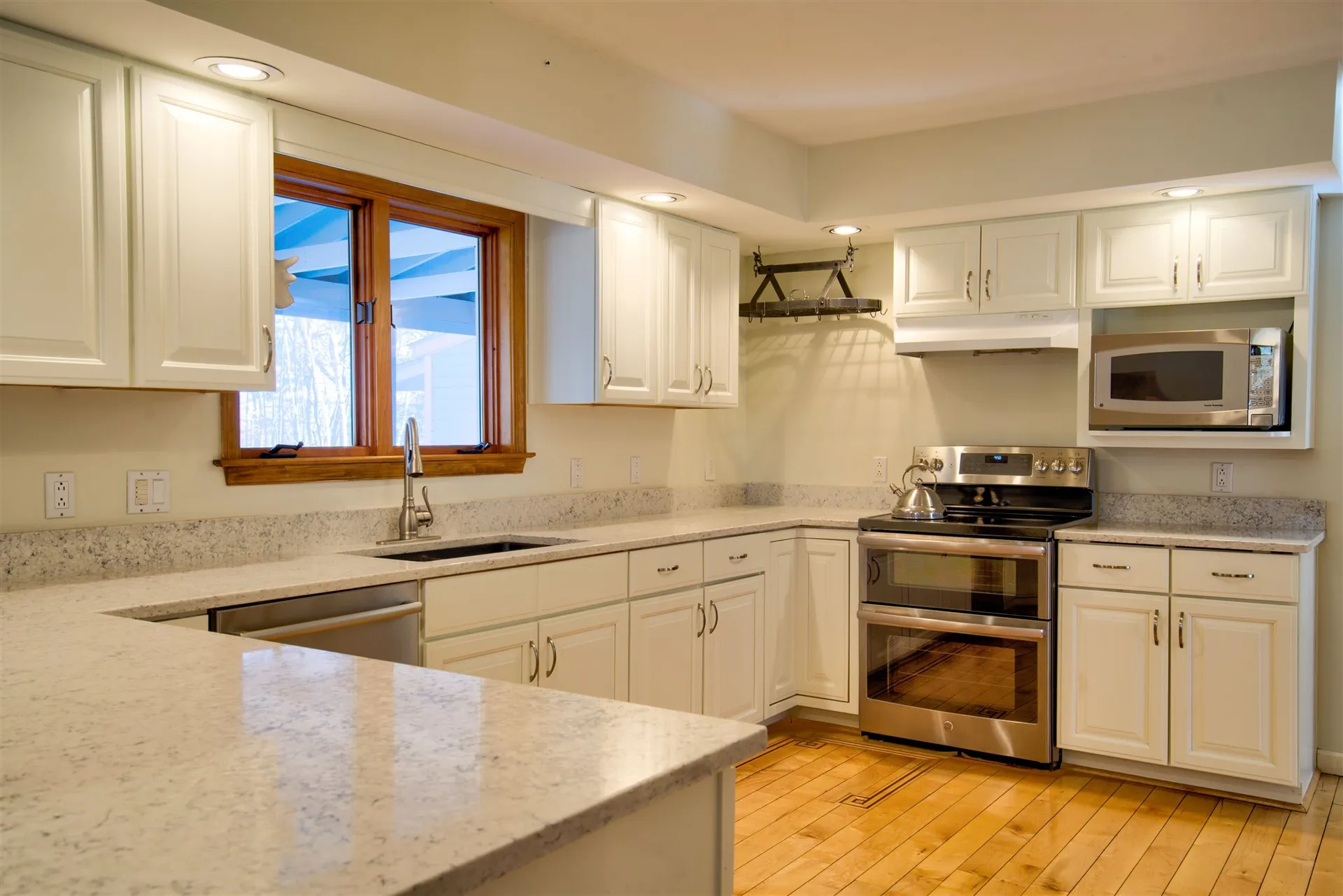 38 Woodland Road Vernon VT 05354