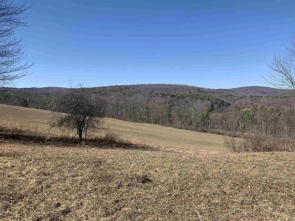 76 Grout Road Hartland VT 05048