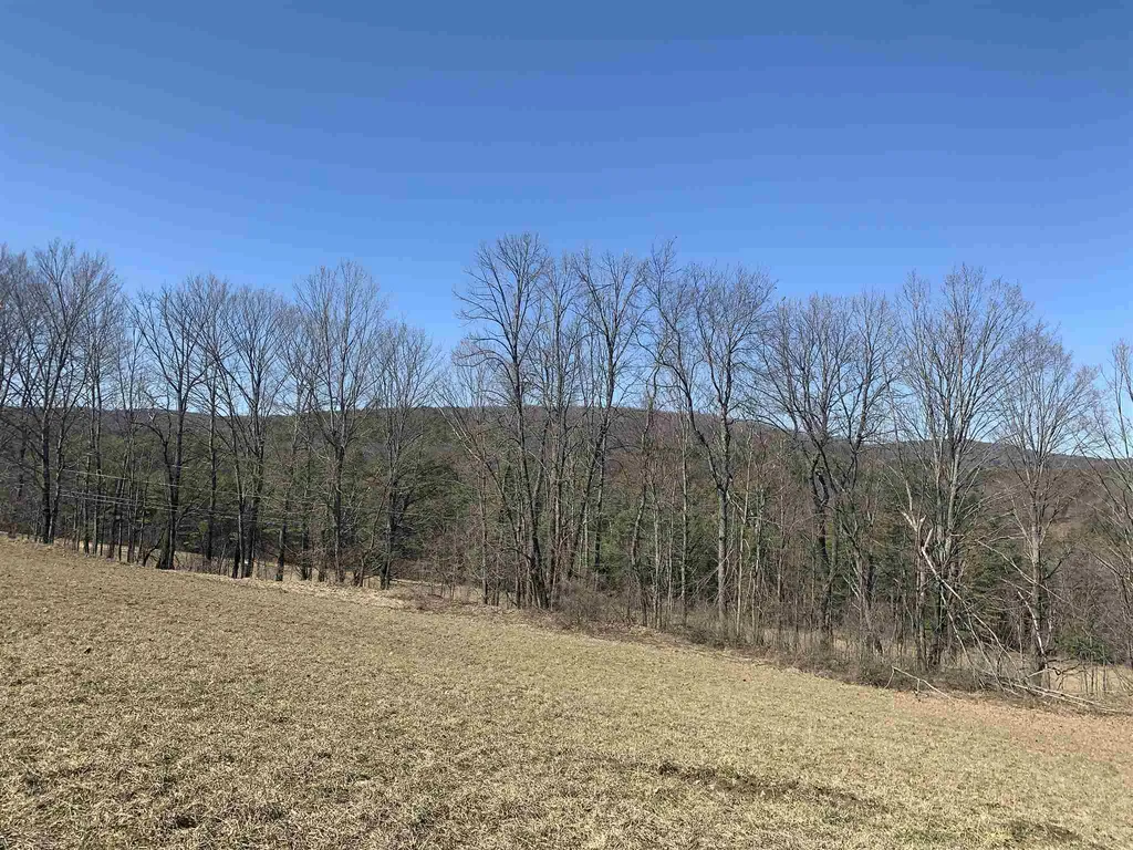 76 Grout Road Hartland VT 05048
