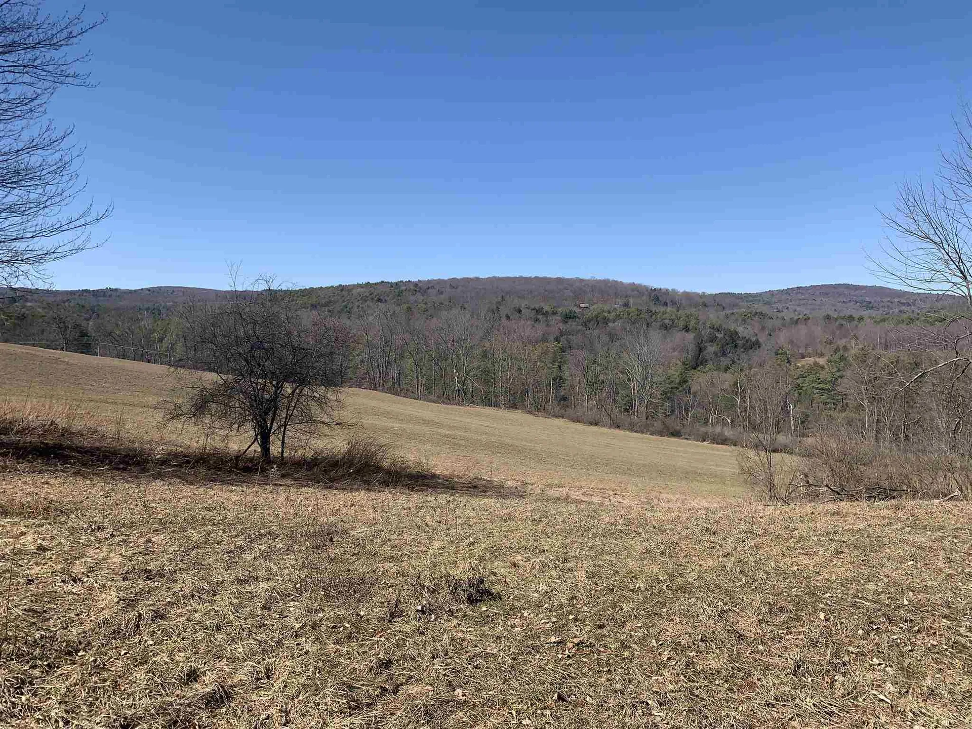 76 Grout Road Hartland VT 05048