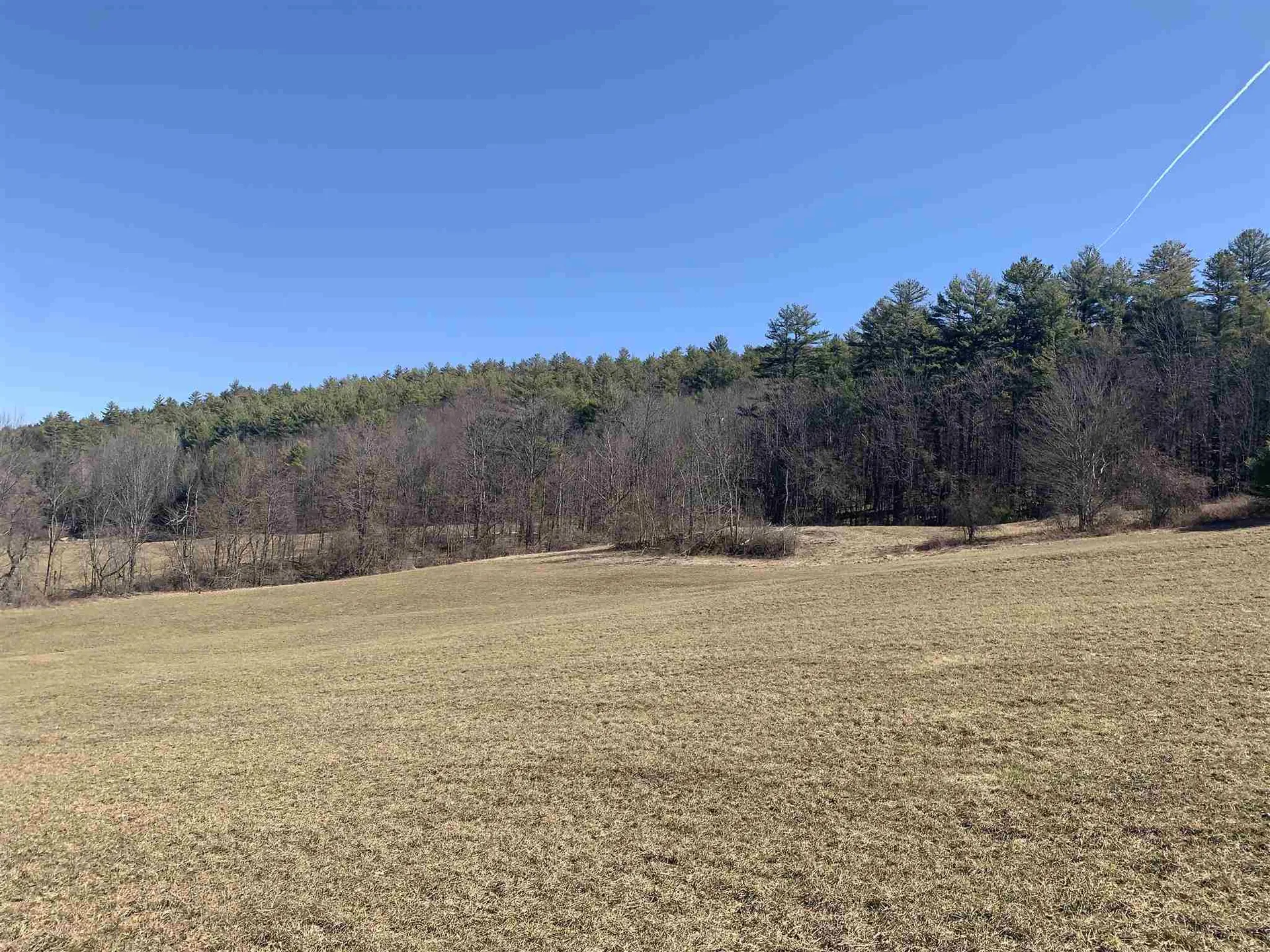 76 Grout Road Hartland VT 05048
