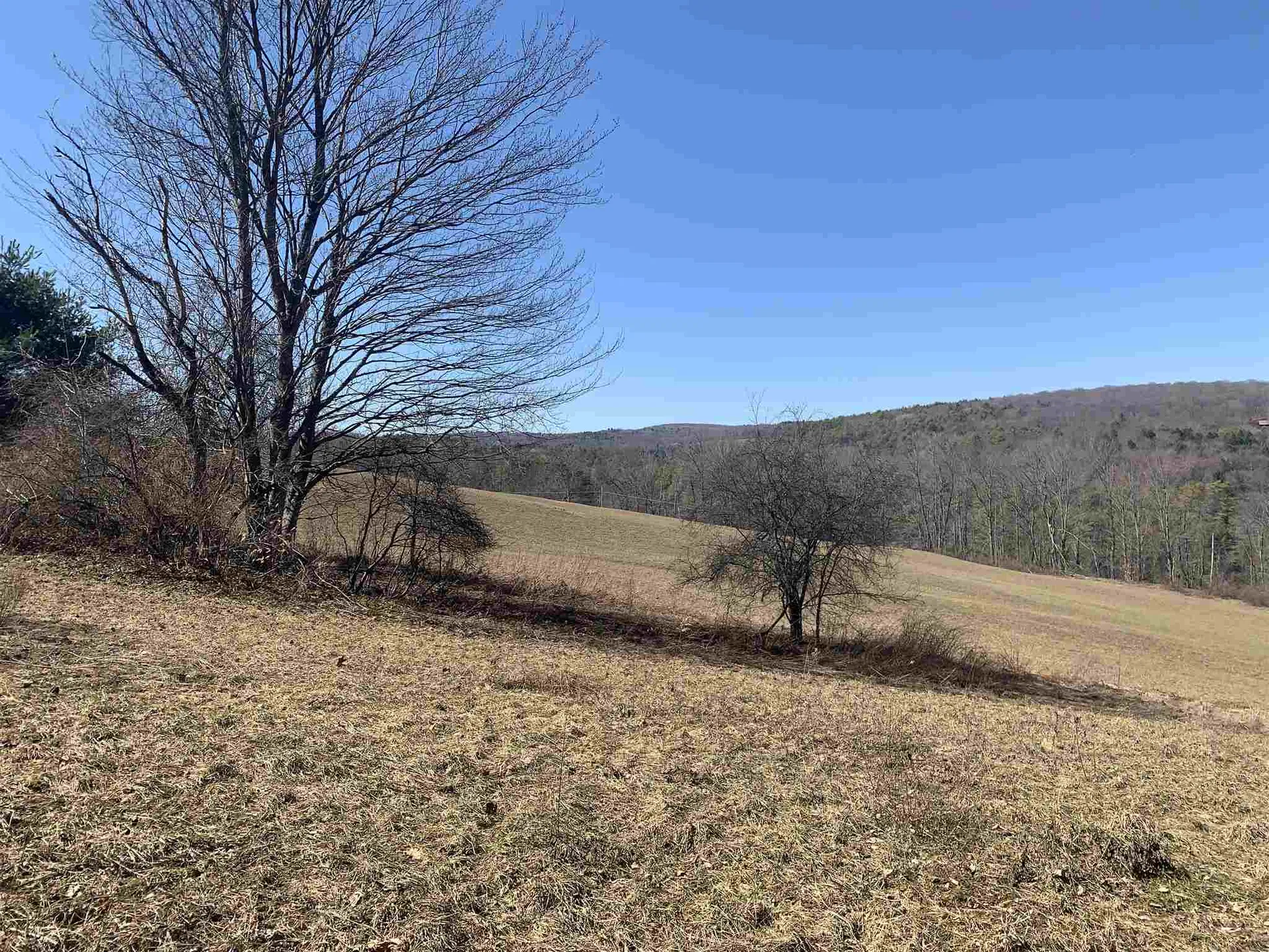 76 Grout Road Hartland VT 05048