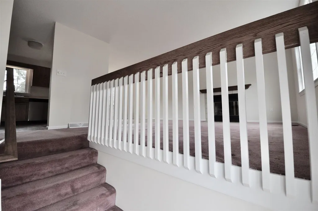 33 Brinton Drive Nashua NH 03064