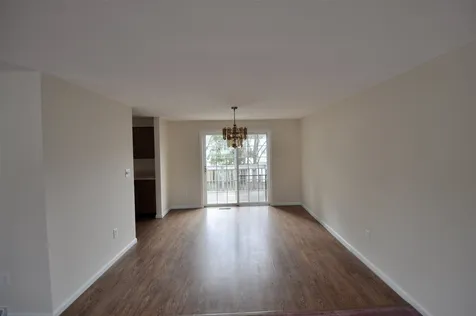 33 Brinton Drive Nashua NH 03064