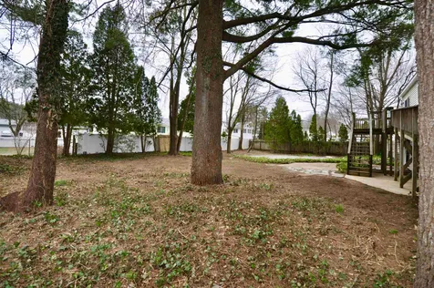 33 Brinton Drive Nashua NH 03064