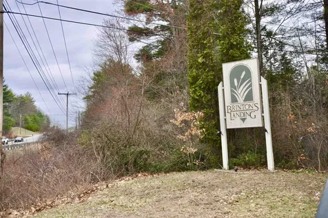 33 Brinton Drive Nashua NH 03064