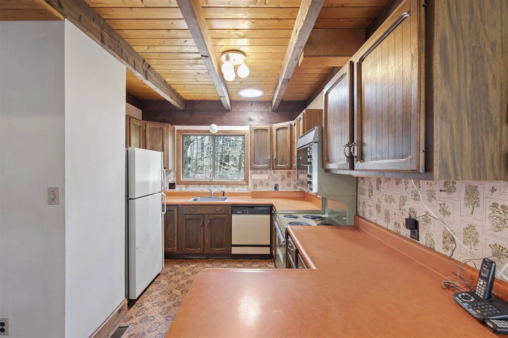309 Chalk Pond Road Newbury NH 03255