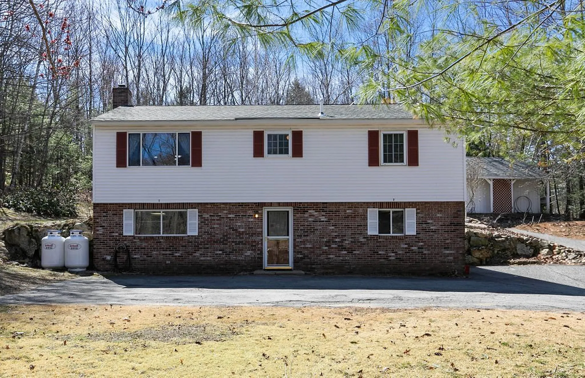 6 Happy Hollow Road Danville NH 03819
