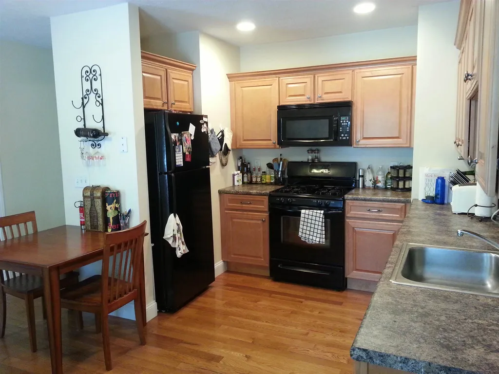 25-33 Benson Avenue Nashua NH 03060