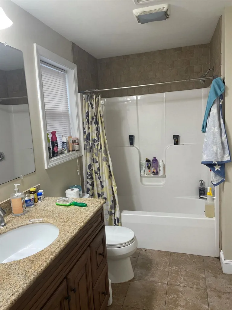 25-33 Benson Avenue Nashua NH 03060