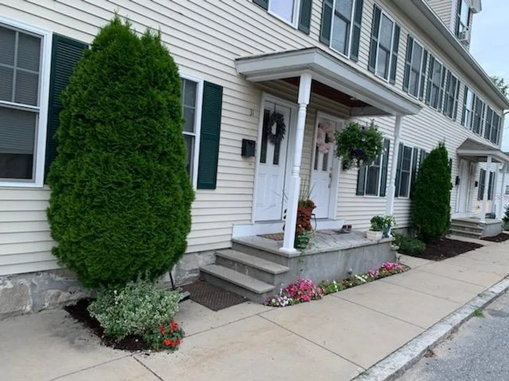 25-33 Benson Avenue Nashua NH 03060