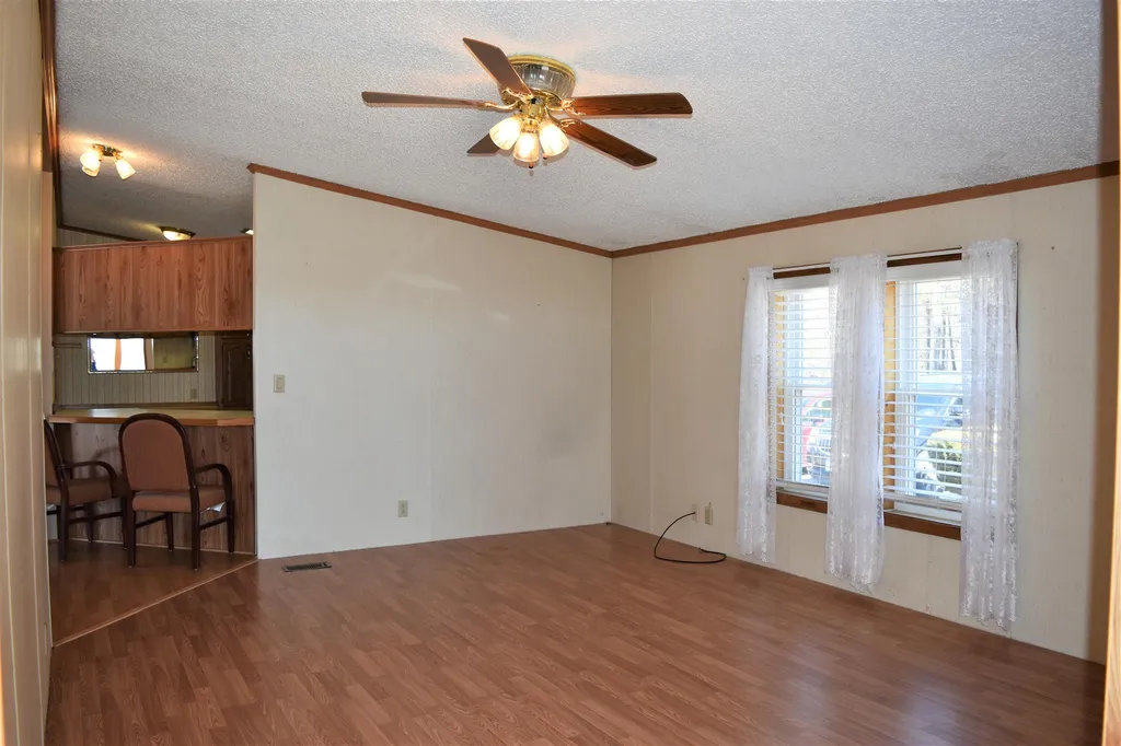 76 Plains Road Andover NH 03216