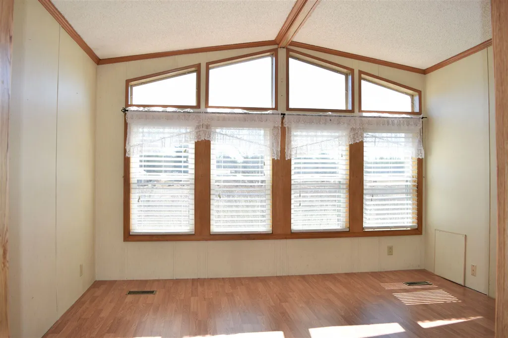 76 Plains Road Andover NH 03216