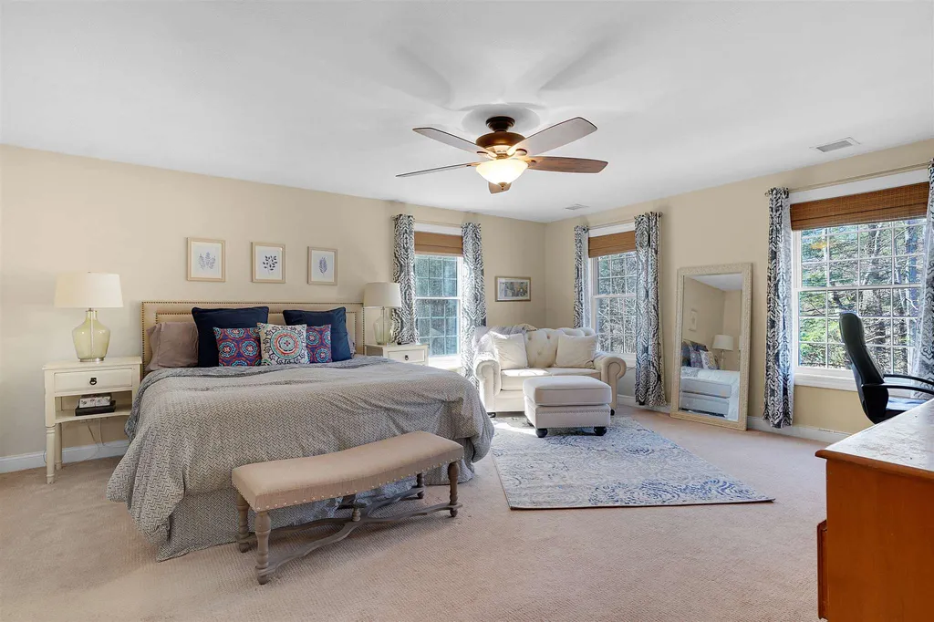 9 Greenleaf Circle Brentwood NH 03833