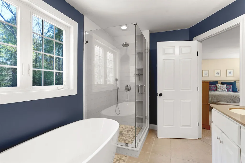 9 Greenleaf Circle Brentwood NH 03833