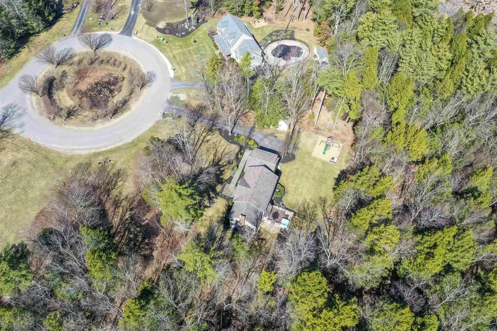 9 Greenleaf Circle Brentwood NH 03833