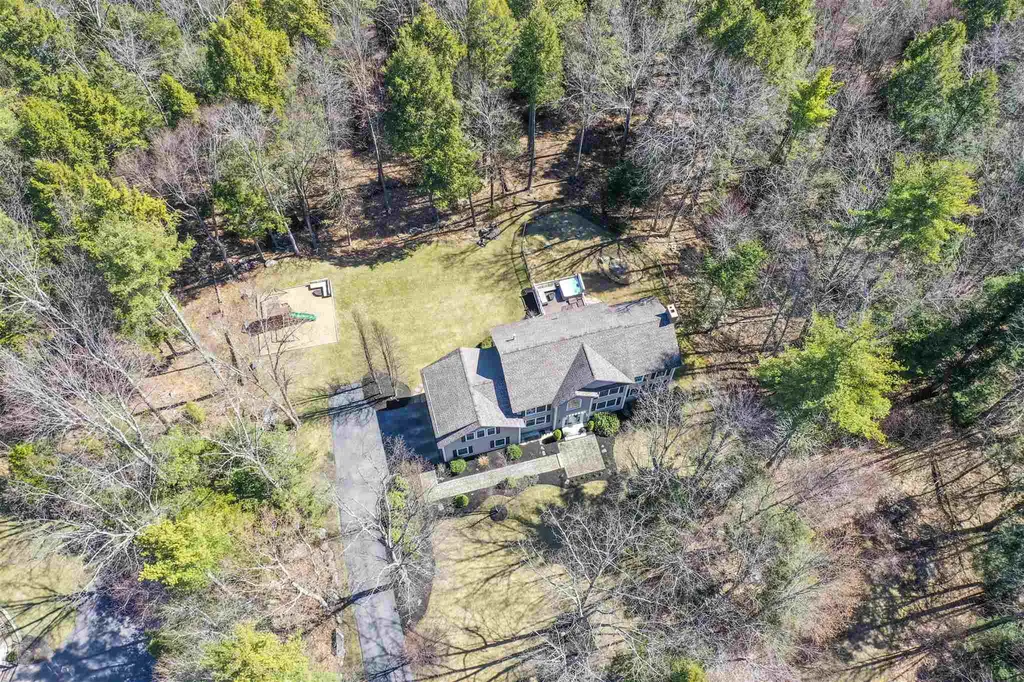 9 Greenleaf Circle Brentwood NH 03833