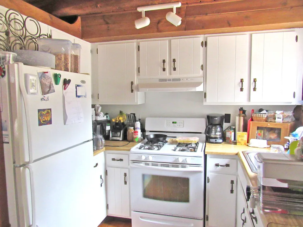 127 Bellows Falls Road Putney VT 05346