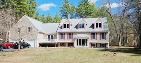 107 Farley Road Nashua NH 03063
