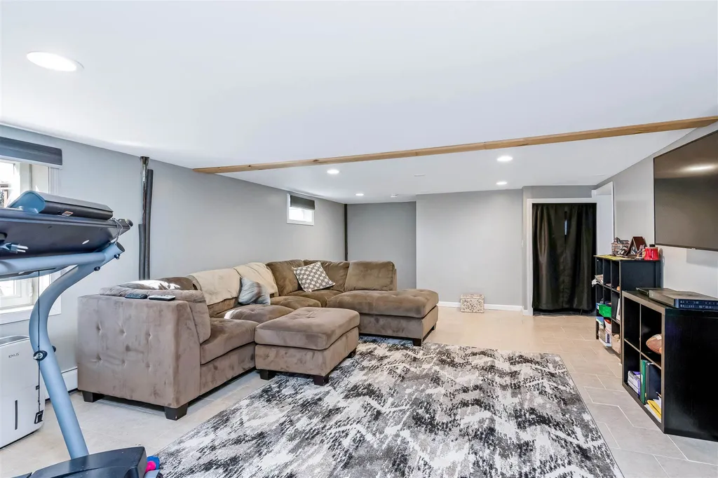 4 Niquette Court Winooski VT 05404