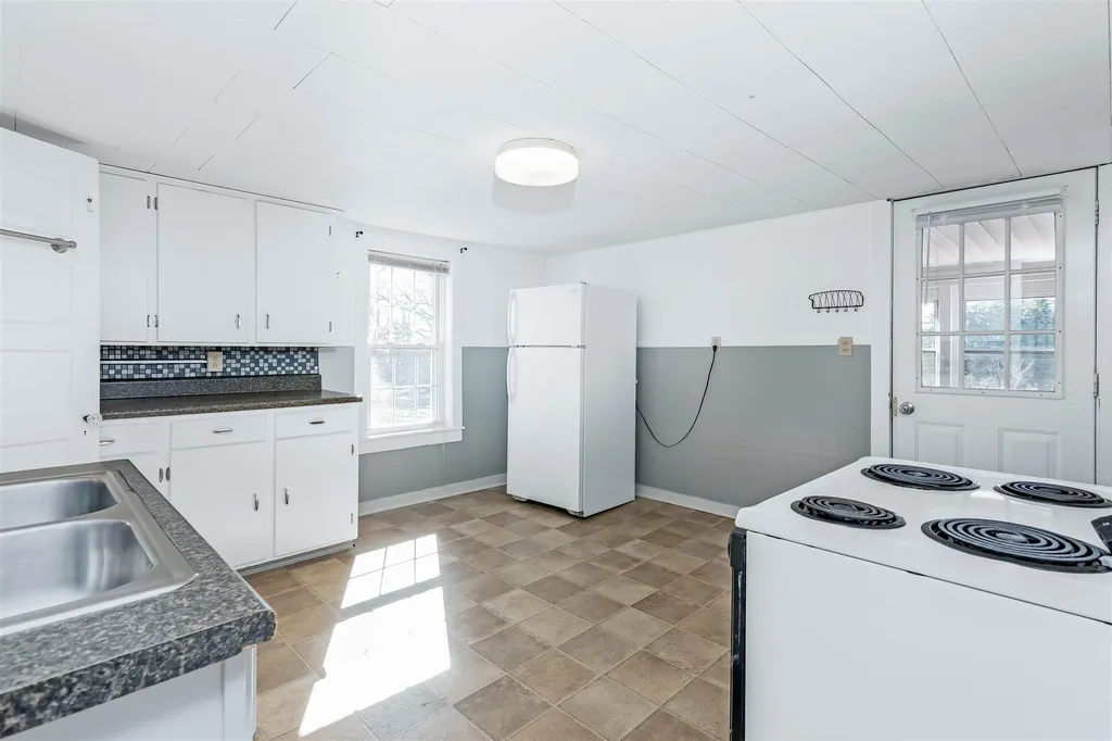 4 Niquette Court Winooski VT 05404