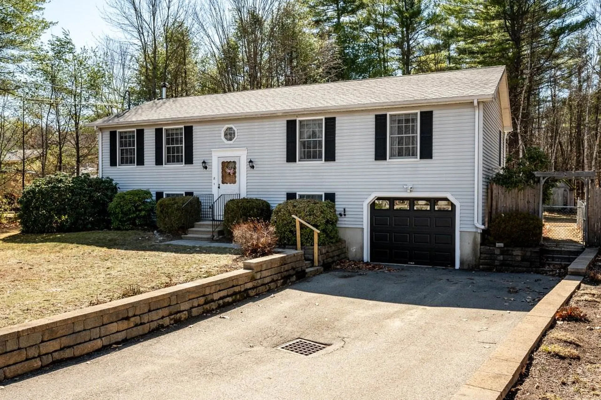 8 Lamy Road Rochester NH 03839