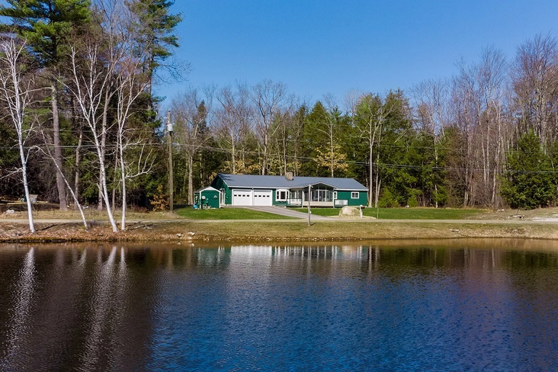 20 Dream Lake Drive Amherst NH 03031