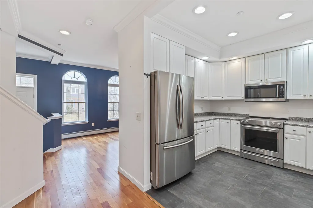 41 Forest Edge Drive Hanover NH 03755