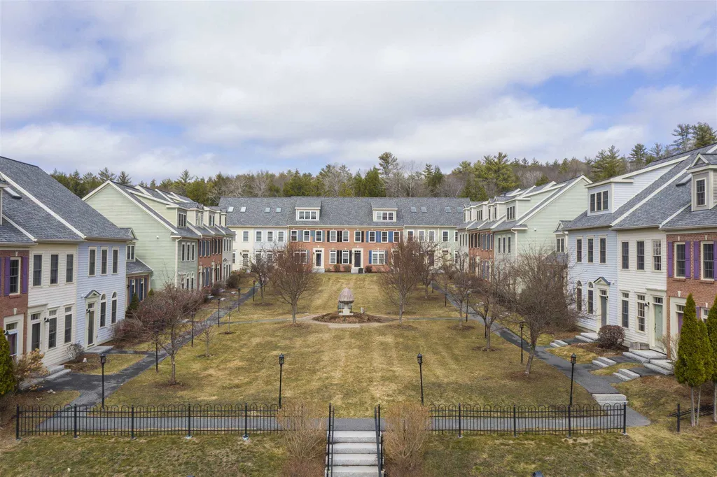 41 Forest Edge Drive Hanover NH 03755