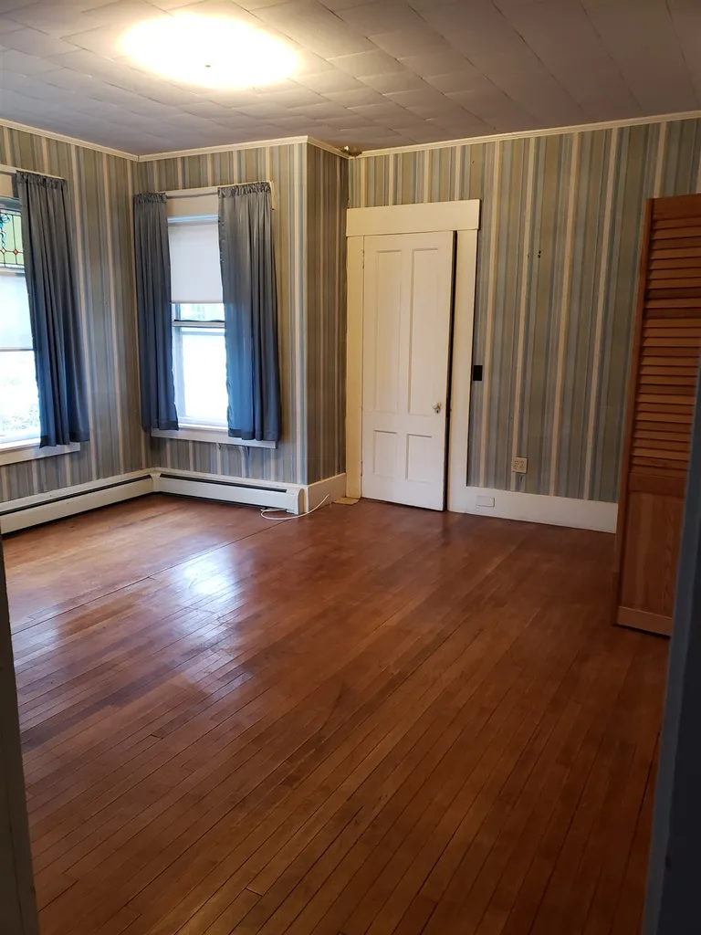 24 Crescent Street Newport NH 03773