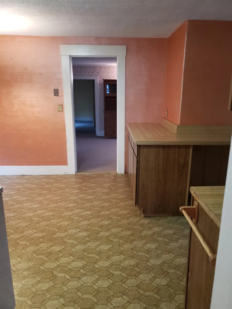 24 Crescent Street Newport NH 03773