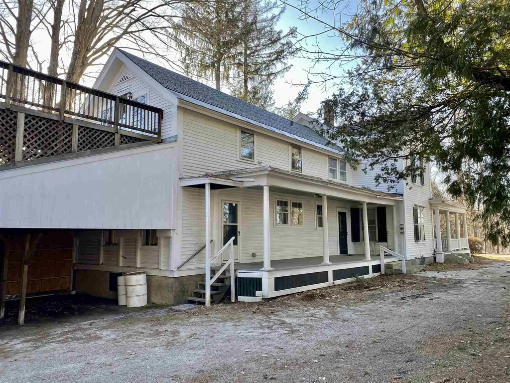 24 Crescent Street Newport NH 03773